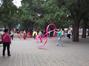there was a group practicing ribbon thing... unfortunately (?), this old guy with pink ribbon was doing the best, compare to any other girls/ladies practicing... 