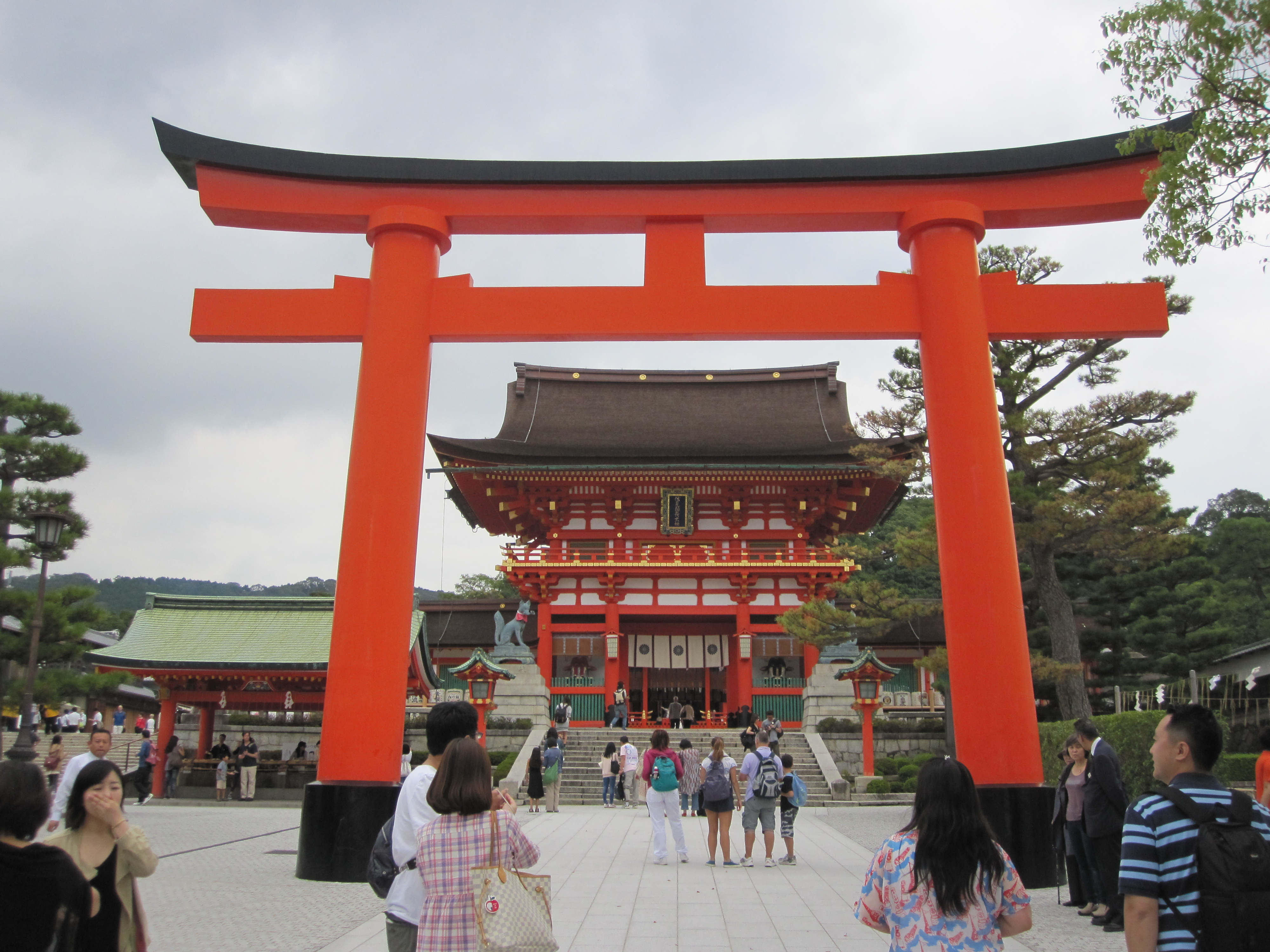 Японские св. Святилище Синто в Японии. Буддийские и синтоистские храмы в Японии.